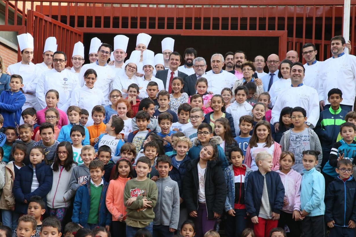 El Gobierno regional celebra el ‘Día del Gusto’ con los cocineros europeos para fomentar la alimentación saludable entre los escolares
