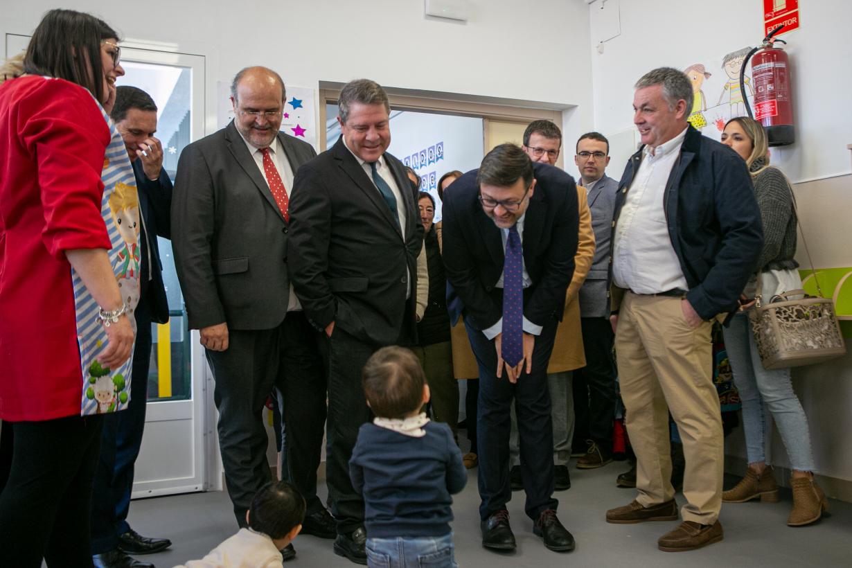 Inauguración de la escuela infantil de Cardenete (Educación).